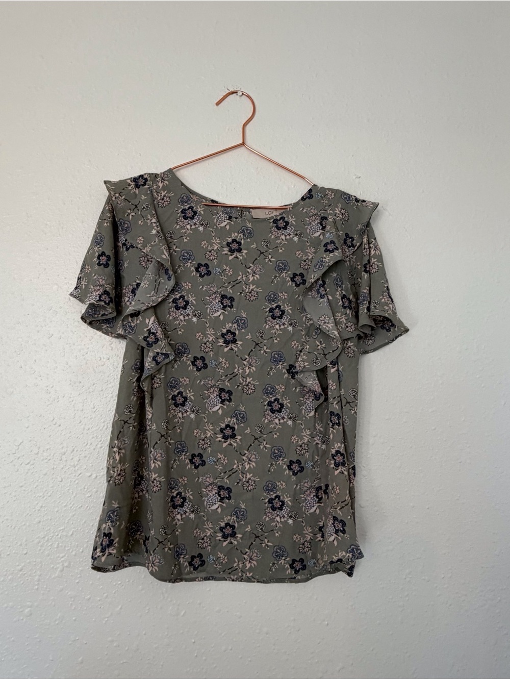 LOFT Sage Floral Ruffle Sleeve Blouse